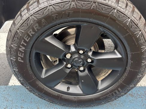 Used 2019 RAM 1500 Express w/ Wheel & Sound Group image 22