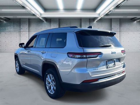 Used 2023 Jeep Grand Cherokee L Limited image 4