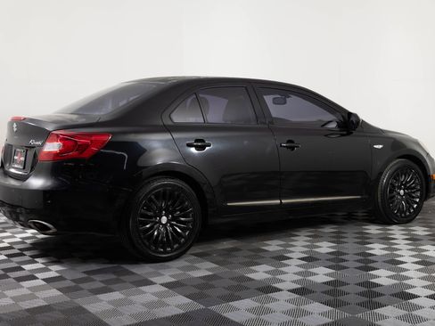 Used 2010 Suzuki Kizashi SLS AWD/4WD image 8