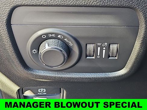New 2025 Jeep Grand Cherokee Altitude AWD/4WD image 26