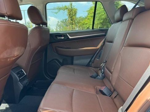 Used 2019 Subaru Outback 3.6R Touring w/ Popular Package #3A AWD/4WD image 17