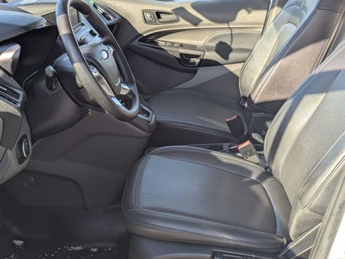 Used 2022 Ford Transit Connect XL image 11