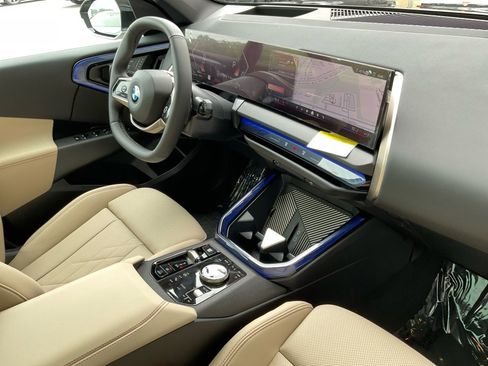 Certified 2025 BMW X3 xDrive30i w/ Premium Package image 32