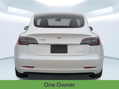 Used 2022 Tesla Model 3 Long Range AWD/4WD image 5