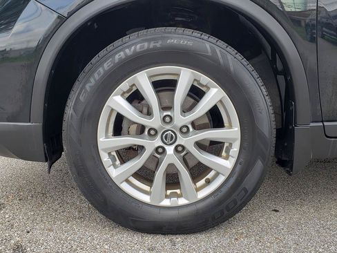 Used 2018 Nissan Rogue SV AWD/4WD image 27
