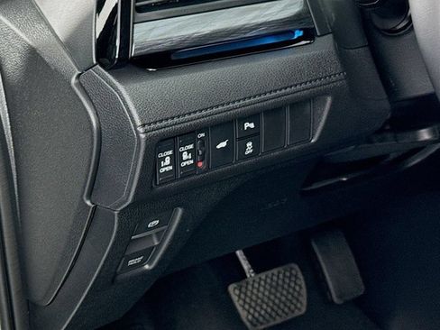 Used 2026 Honda Odyssey Elite image 17