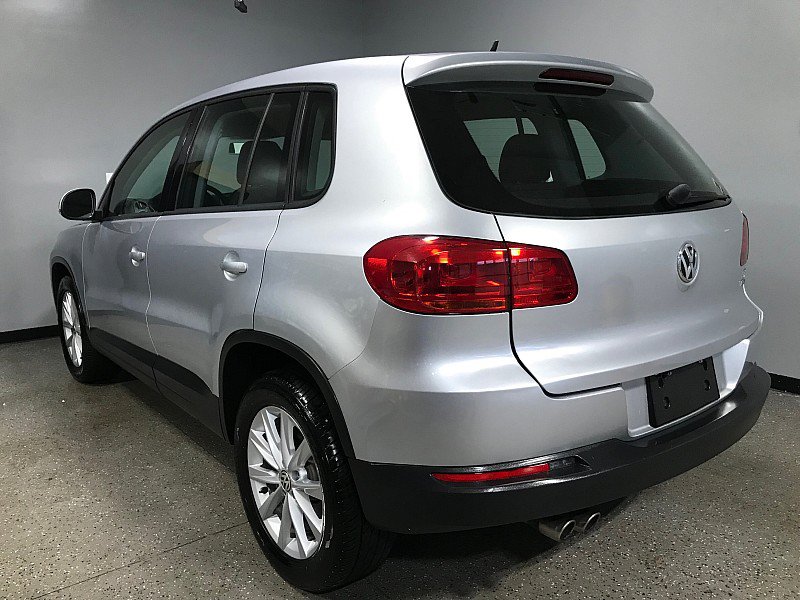 Used 2017 Volkswagen Tiguan Limited w/ Alloy Wheels Package AWD/4WD image 5