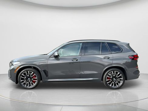 New 2026 BMW X5 xDrive50e w/ M Sport Package AWD/4WD image 8