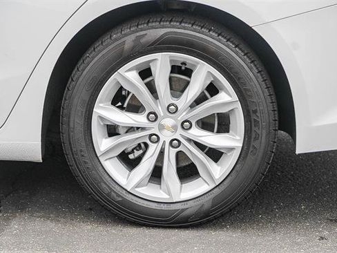 Used 2024 Chevrolet Malibu LT image 10