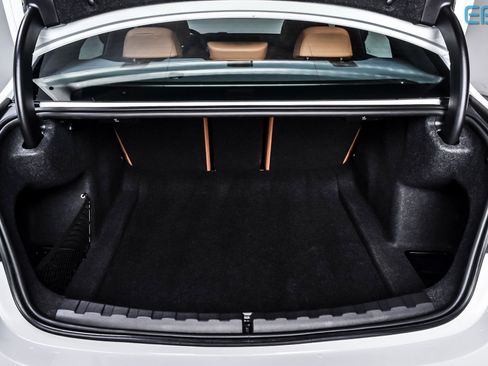 Used 2025 BMW 330i xDrive Sedan w/ M Sport Package image 11