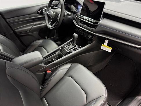 New 2026 Jeep Compass Limited image 4