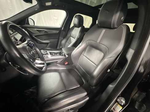 Used 2025 Jaguar F-PACE R-Dynamic S AWD/4WD image 13