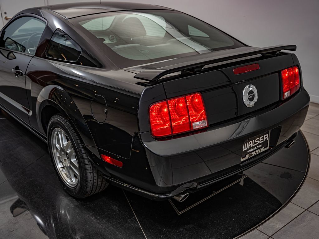Used 2008 Ford Mustang GT RWD image 19