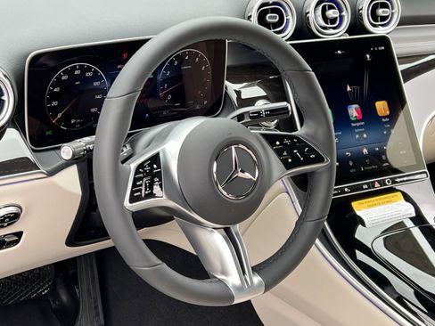 New 2026 Mercedes-Benz GLC 300 4MATIC image 14