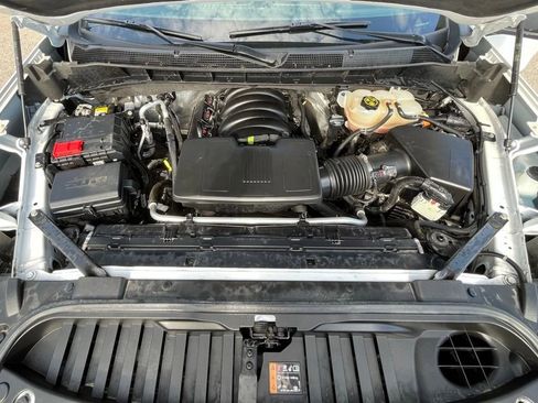 Certified 2023 Chevrolet Silverado 1500 RST w/ Redline Edition AWD/4WD image 7