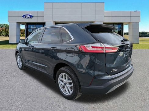 Certified 2022 Ford Edge SEL w/ Convenience Package image 6