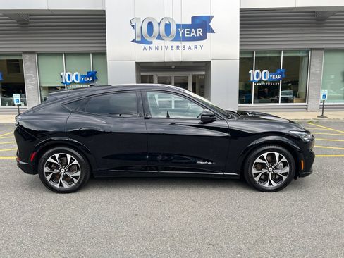 Certified 2023 Ford Mustang Mach-E Premium AWD/4WD image 8
