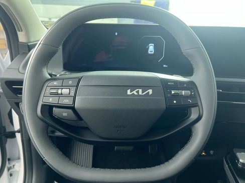 New 2025 Kia EV6 Wind image 17
