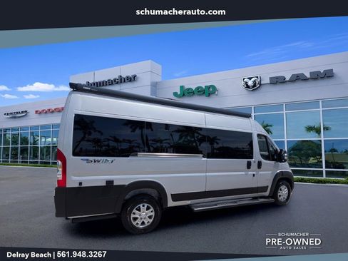 Used 2025 RAM ProMaster 3500 w/ Storage Group FWD image 24