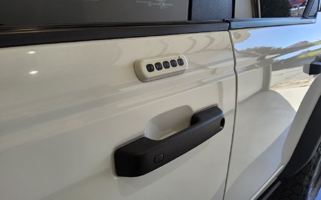 Used 2023 Ford Bronco Black Diamond AWD/4WD image 11