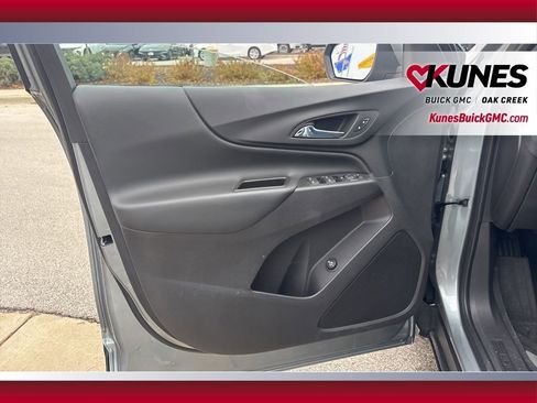 Used 2024 Chevrolet Equinox LT image 8
