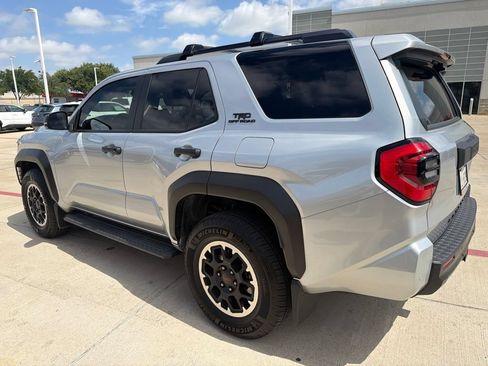 Used 2025 Toyota 4Runner TRD Off-Road AWD/4WD image 12