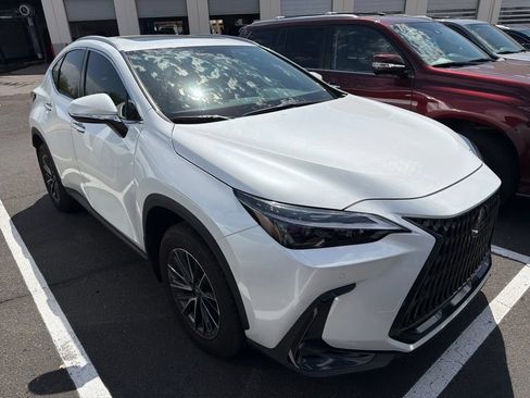 Used 2025 Lexus NX 250 FWD w/ Accessory Package (2T) image 3