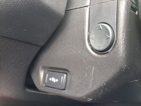 Used 2017 Ford Explorer Limited image 28