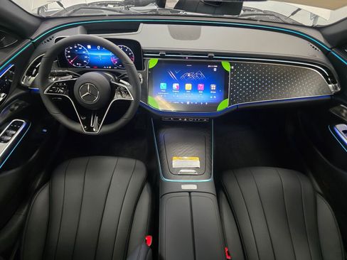 New 2026 Mercedes-Benz E 350 4MATIC Sedan image 17