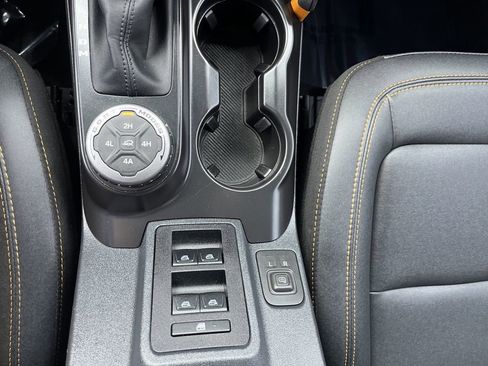 Certified 2024 Ford Bronco Badlands image 27