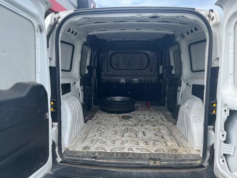 Used 2021 RAM ProMaster City Tradesman image 7