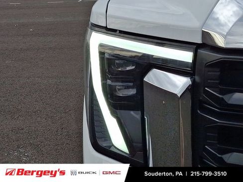 New 2025 GMC Sierra 2500 Pro w/ Convenience Package image 7