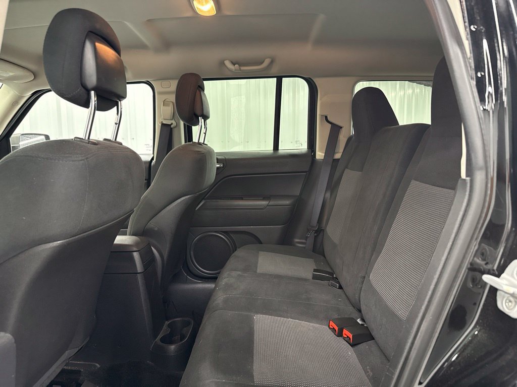 Used 2013 Jeep Patriot Latitude FWD image 6