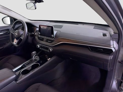 Used 2024 Nissan Altima 2.5 SV image 28