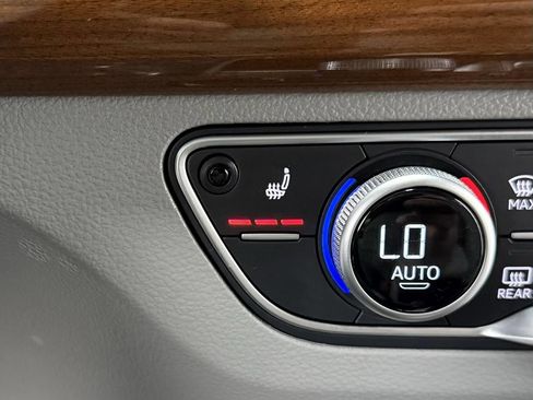 Used 2022 Audi Q5 2.0T Premium Plus w/ Premium Plus Package image 29