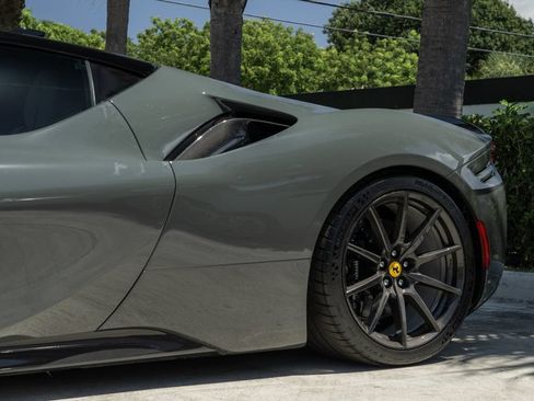 Used 2022 Ferrari SF90 Stradale AWD/4WD image 3