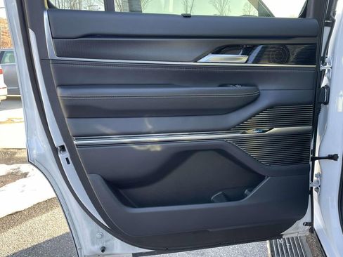 Used 2024 Jeep Grand Wagoneer Series II w/ Quick Order Packagew 28T image 2