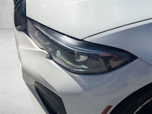 Used 2022 BMW 330i Sedan w/ M Sport Package image 14