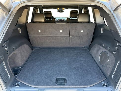 Used 2020 Jeep Grand Cherokee Altitude image 21