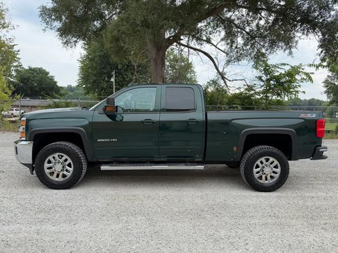 Used 2015 Chevrolet Silverado 2500 LT w/ LT Convenience Package AWD/4WD image 8