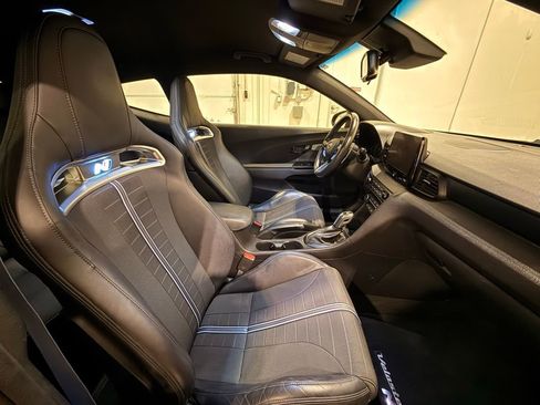 Used 2022 Hyundai Veloster N image 27