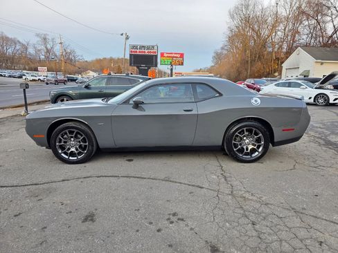 Used 2017 Dodge Challenger GT image 8