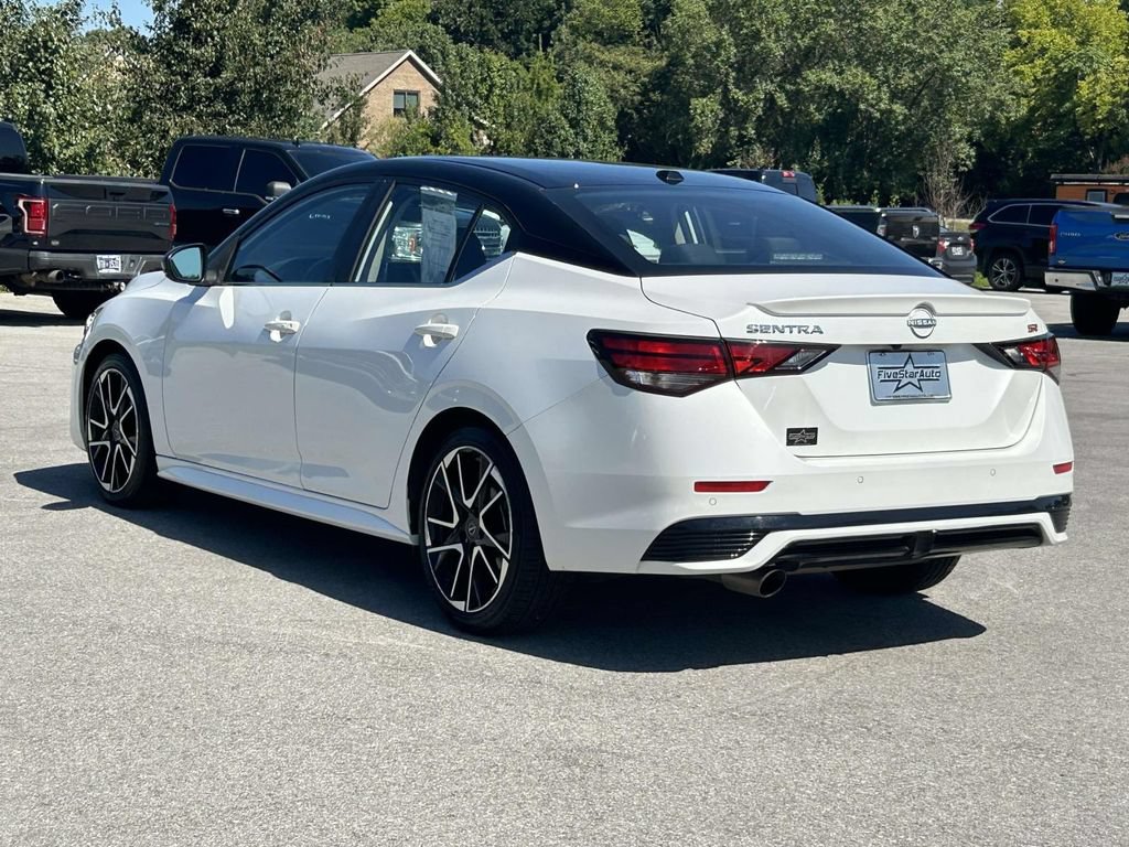 Used 2025 Nissan Sentra SR FWD image 9