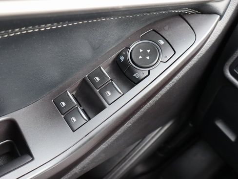 Used 2020 Ford Explorer XLT w/ Equipment Group 202A image 29