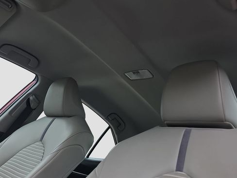 Used 2021 Toyota Camry SE FWD image 8
