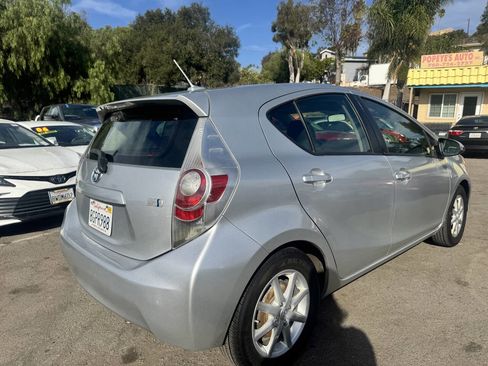Used 2013 Toyota Prius C Four image 8