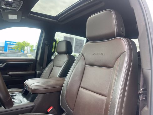 Used 2024 GMC Sierra 1500 Denali w/ Denali Reserve Package AWD/4WD image 7