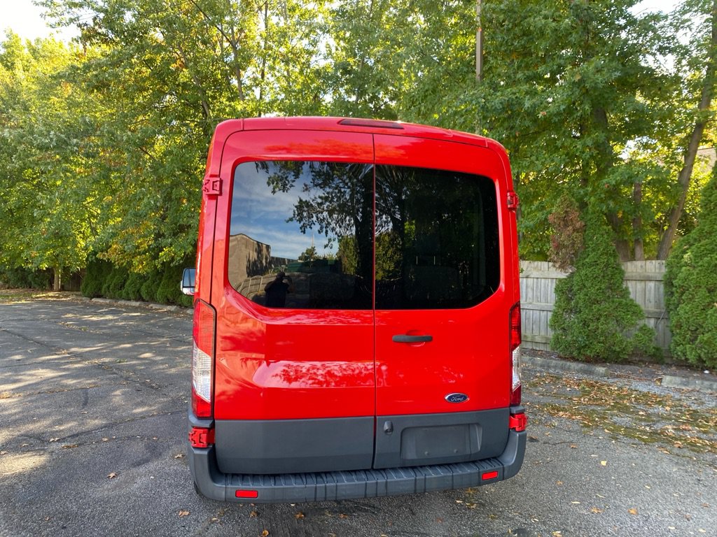 Used 2016 Ford Transit 150 XL RWD image 4