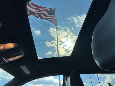 Used 2014 Jeep Grand Cherokee Limited image 27