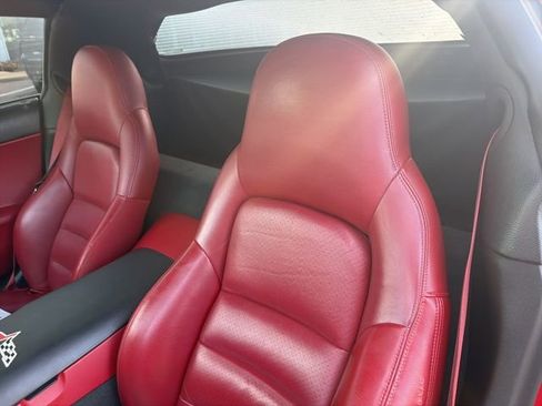 Used 2005 Chevrolet Corvette Coupe w/ Preferred Equipment Group image 8